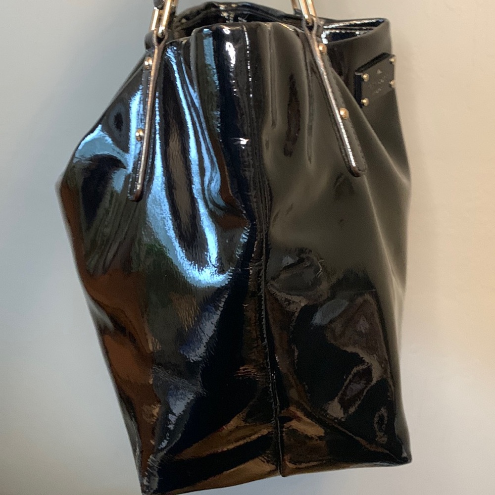 GUC - Vintage Kate Spade Sophie Flicker Black Patent Leather Tote Bag - Picture 5 of 11